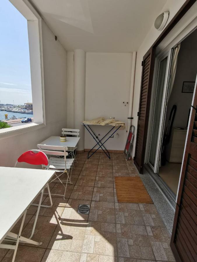 Casa Graziella Lägenhet SantʼAntìoco Exteriör bild